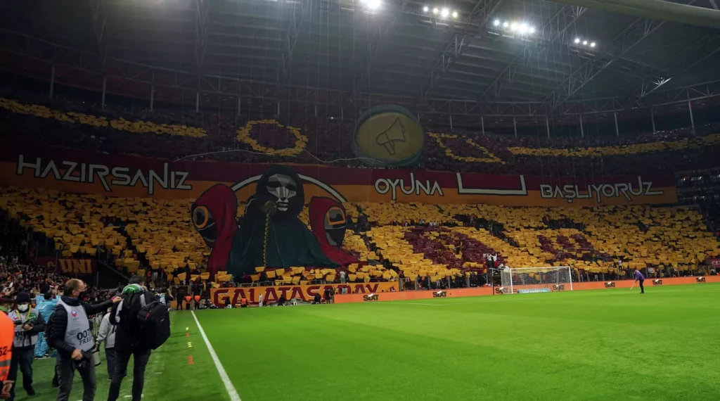 İstiklal marşı okunmaması durumunda galatasaray sahaya çıkmama kararı almıştı. Fotoğraf: i̇ha