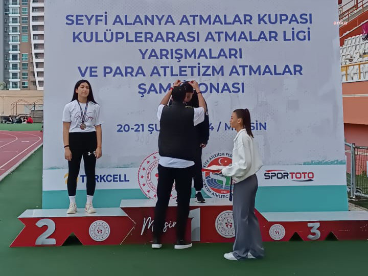 Mersin büyükşehir belediyesi'nin kır çiçek'lerinden 2 dalda türkiye şampiyonluğu  