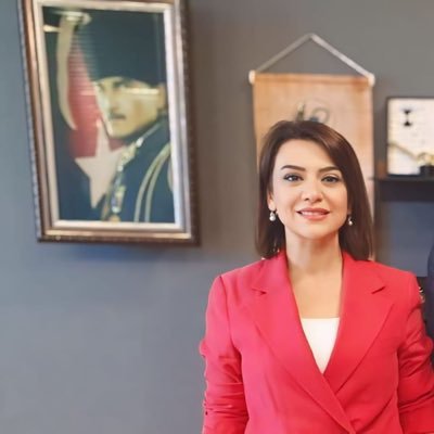 Gamze taşcıer: “‘geçinemiyoruz’ diyen herkesi 30 haziran'da gebze’de bizimle birlikte olmaya, seslerimizi hep birlikte yükseltmeye davet ediyoruz”