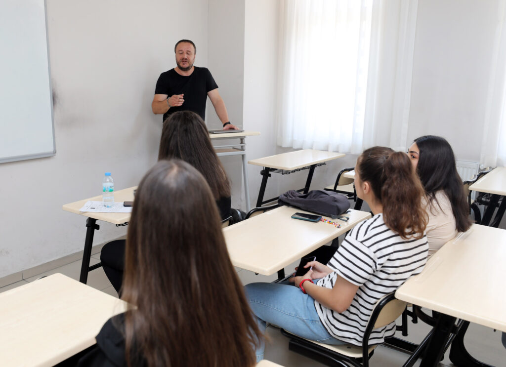 Yenimahalle’den öğrencilere tercih desteği