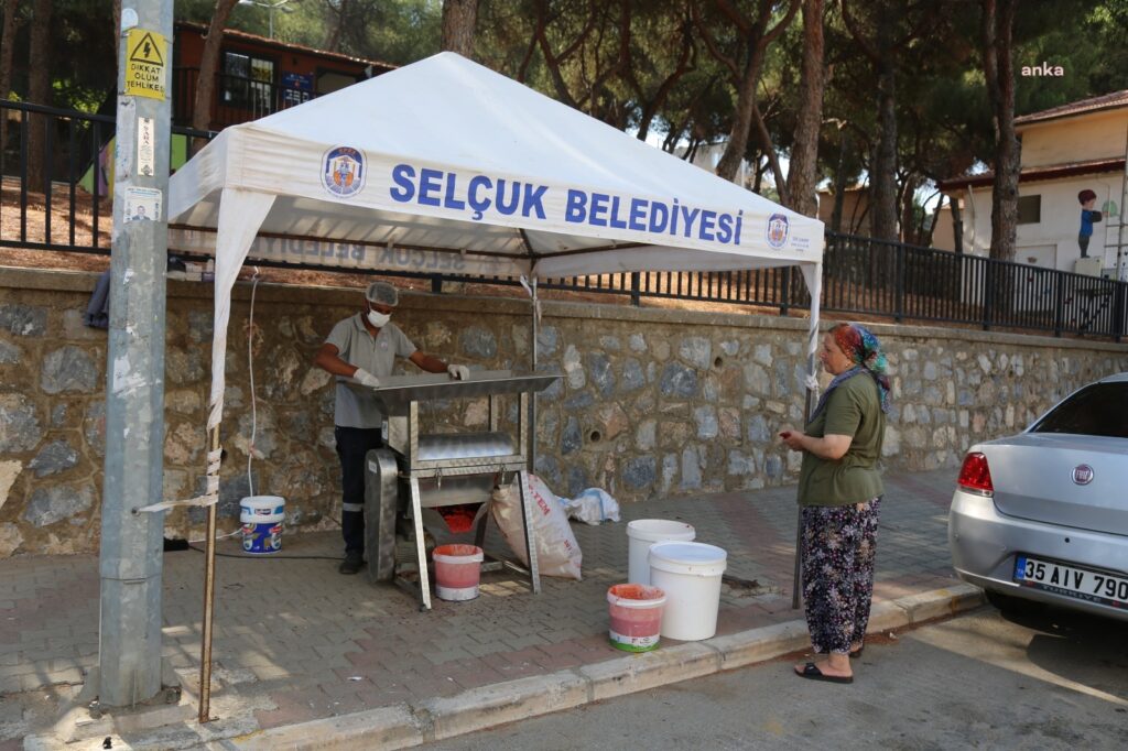 Efes selçuk’ta ‘salça’ zamanı