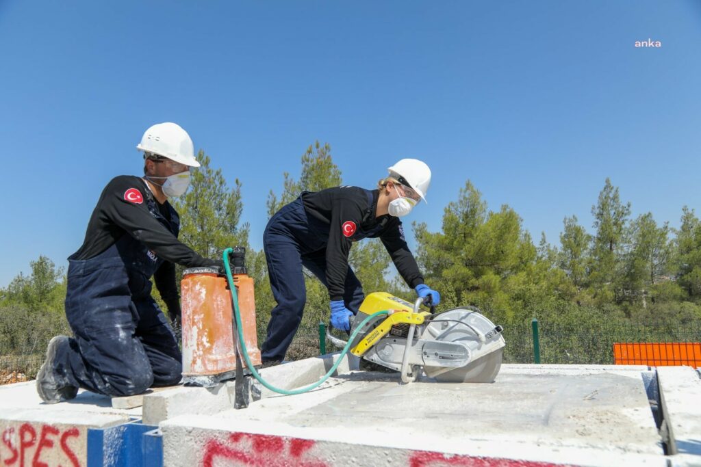 Bodrum belediyesi arama kurtarma ekibine afad'dan eğitim