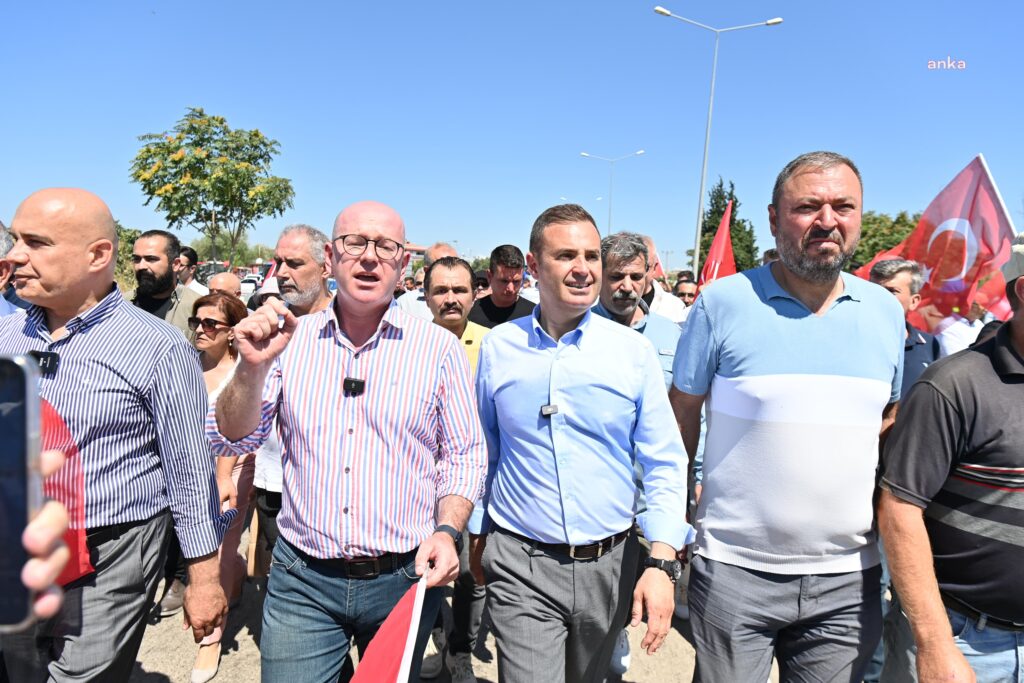 Başkan akın, bandırma'da çiftçi eylemine katıldı