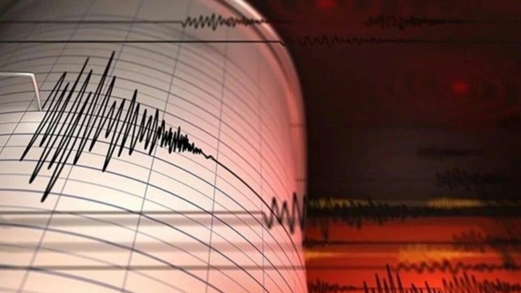 Japonya'nın güney kıyılarında 7. 1 büyüklüğünde bir deprem meydana geldi. Depremin ardından tsunami uyarısı yapıldı.