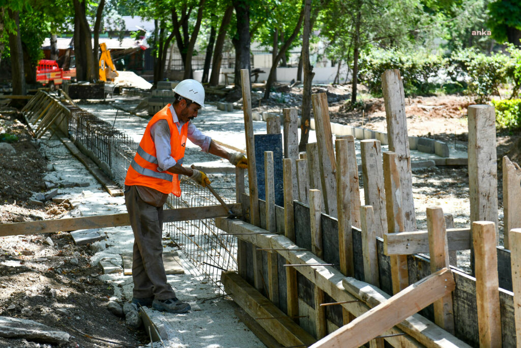 Güvenpark özgün dokusu korunarak yenileniyor 