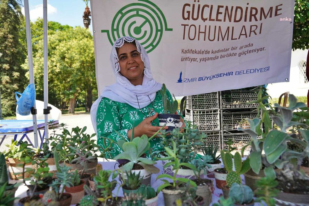 İzmir’de hem tohumlar hem kadınlar güçleniyor