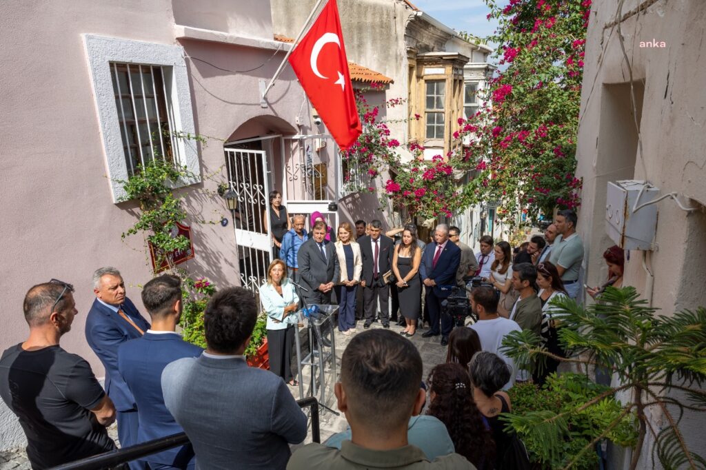 İsmet i̇nönü, i̇zmir'de doğduğu evde anıldı