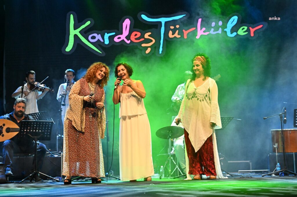 Kardeş türküler "barış" için söyledi