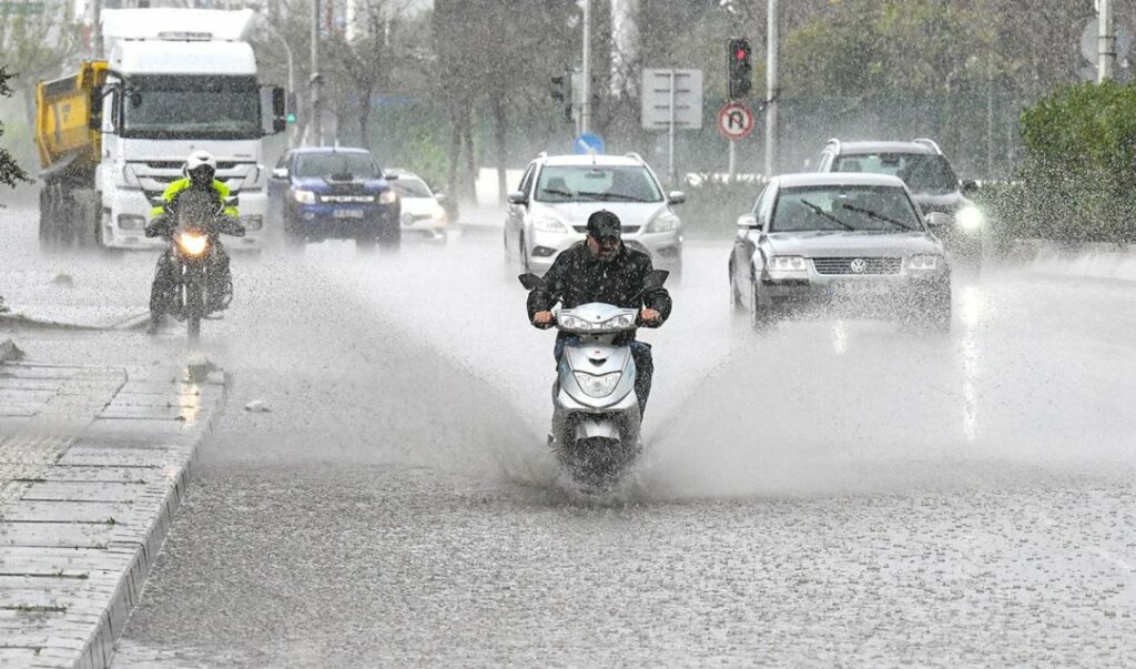 Meteoroloji'den sağanak yağış uyarısı