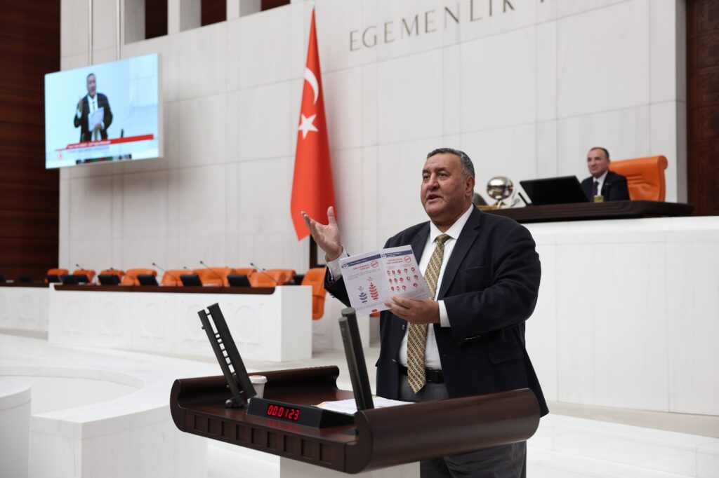 Gürer, “Ekmek Fiyatlarının Artışının Sorumlusu Iktidarın Yanlış Politikalarıdır” Gürer, “ekmek fiyatlarının artışının sorumlusu iktidarın yanlış politikalarıdır”