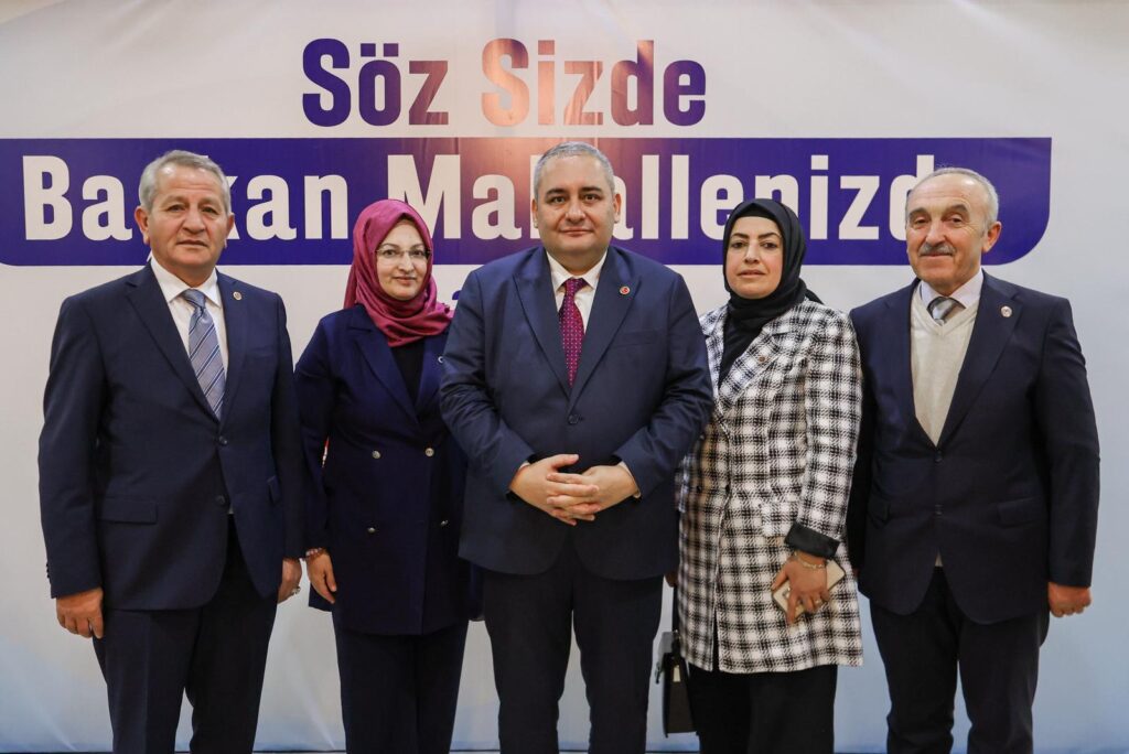 Başkan Özarslan, Mahalle Buluşmalarına Devam Ediyor Bademlik mah. Muh. Sinan gurel kosk mah. Muh. Sengul pekacar kecioren belediye baskani dr. Mesut ozarslan uyanis mah. Muh. Zahide uslu 23 nisan mah. Muh. Seyfettin bolat 1