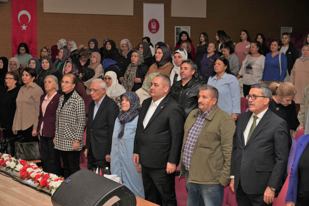 Keçmek Kursiyerlerine “Atatürk’ü Anlamak” Semineri Keçmek kursiyerlerine “atatürk’ü anlamak” semineri