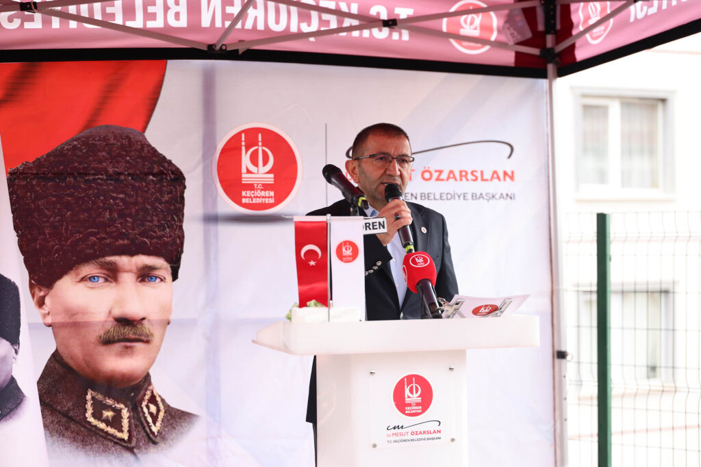 Atapark mahalle muhtari adem gozum