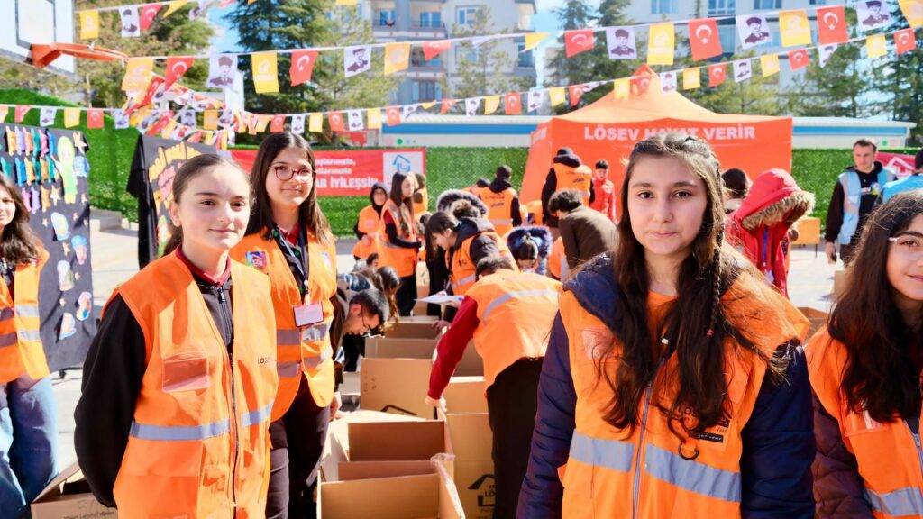 Lösev’den koli koli mutluluk