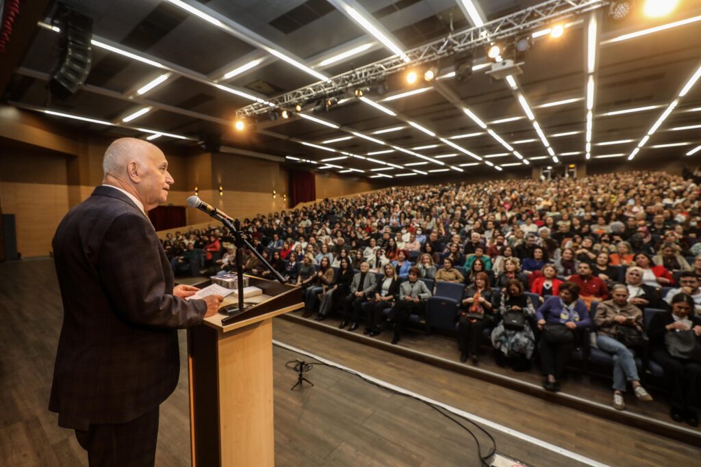 &Quot;Kadınlık Bizde Kalsın&Quot; Yenimahalle'De Ybb 8521