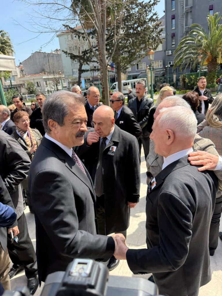 Haberal, Yakın Dostu Cindoruk’u Son Yolculuğunda Yalnız Bırakmadı Whatsapp image 2026 04 14 at 09. 45. 45 5