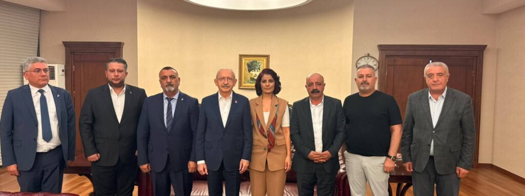 Kılıçdaroğlu, alevi örgütlerinin genel başkanlarıyla görüştü