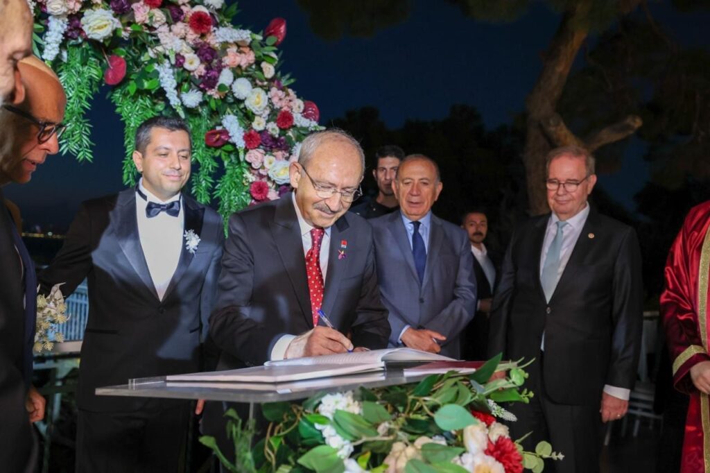 Kılıçdaroğlu, yiğit acar’ın nikâh şahidi oldu
