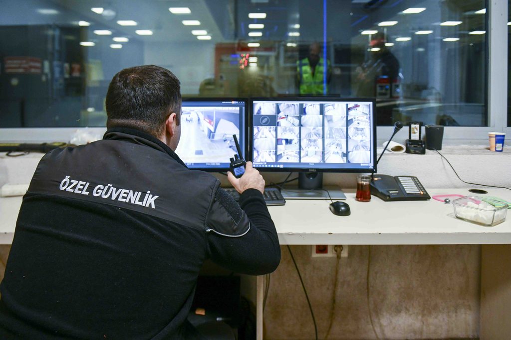Abb’den Yürüyen Merdivenlerde Gereksiz Durdurmalara Sirenli Önlem Cem 6094