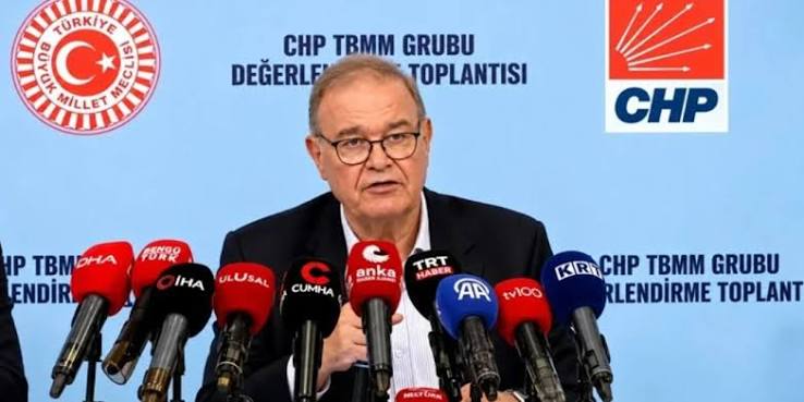 Faik Öztrak: “Vurguncu-Bürokrat-Siyasetçi Şeytan Üçgeninde” Images 1 8