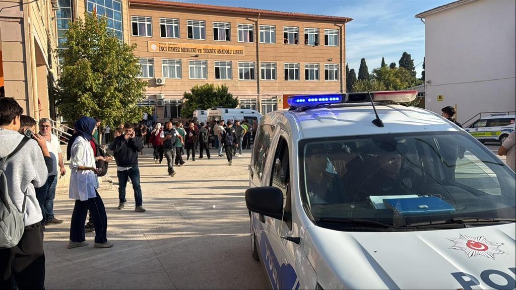 Manisa okul saldiri dha 2490037