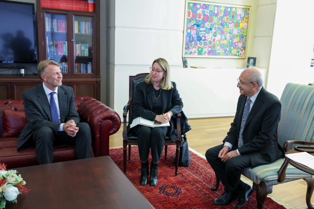 Kılıçdaroğlu, Aivo Orav’ı Chp Genel Merkezi’nde Kabul Etti Kılıçdaroğlu, aivo orav’ı chp genel merkezi’nde kabul etti