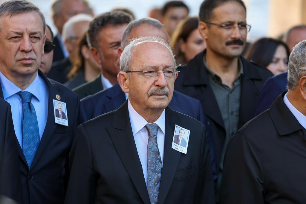 Kemal Kılıçdaroğlu, Hasan Gülay’ın Cenazesine Katıldı Img 0418