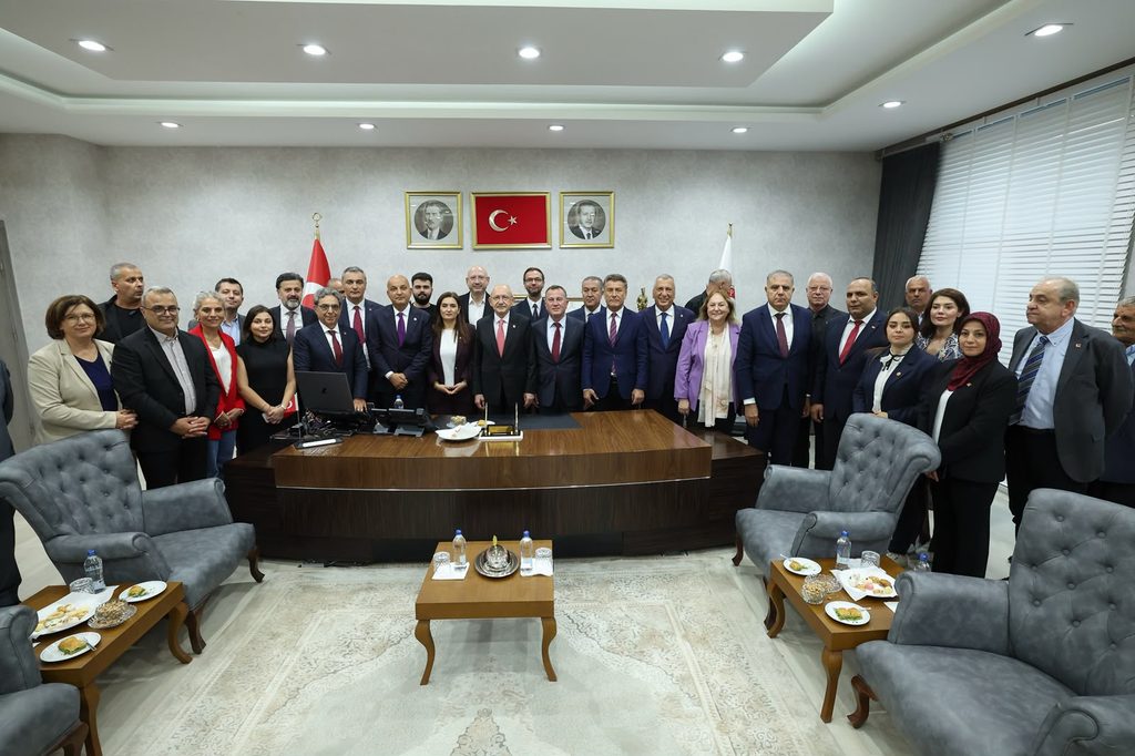 Kılıçdaroğlu: Siyasi Ahlak Kanunu Çıkarılmalı Img 0706