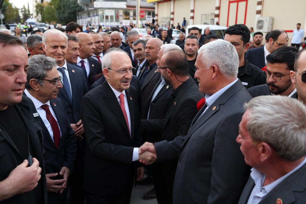 Kılıçdaroğlu: Siyasi Ahlak Kanunu Çıkarılmalı Kılıçdaroğlu: siyasi ahlak kanunu çıkarılmalı
