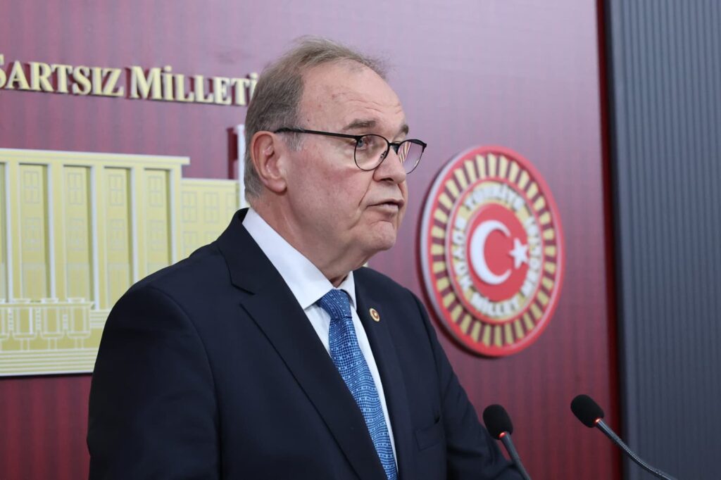 Faik Öztrak: Bütçe Açığı 1,84 Trilyon Liraya Ulaştı Faik öztrak: bütçe açığı 1,84 trilyon liraya ulaştı