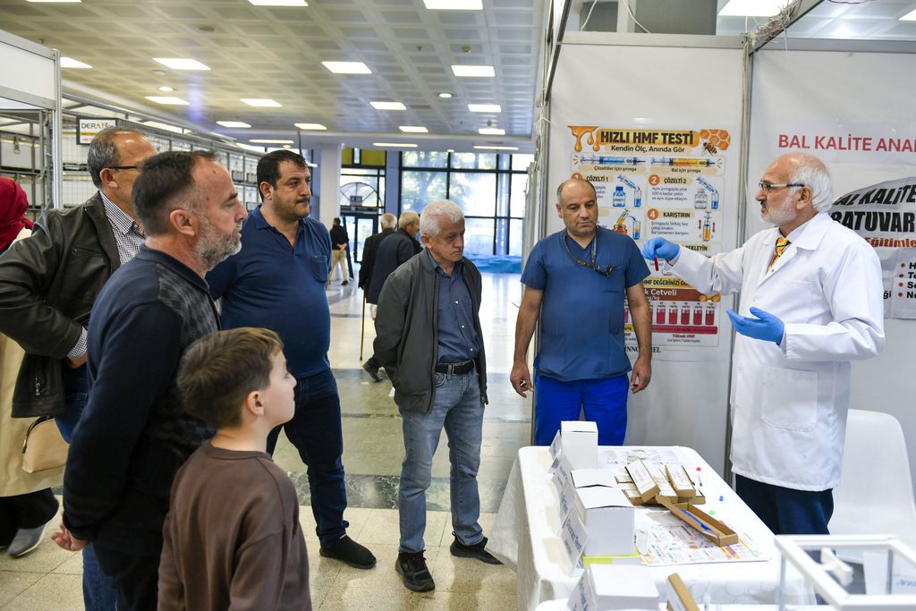 Abb’den Türkiye Arıcılık Fuarı’na Destek Yns2949