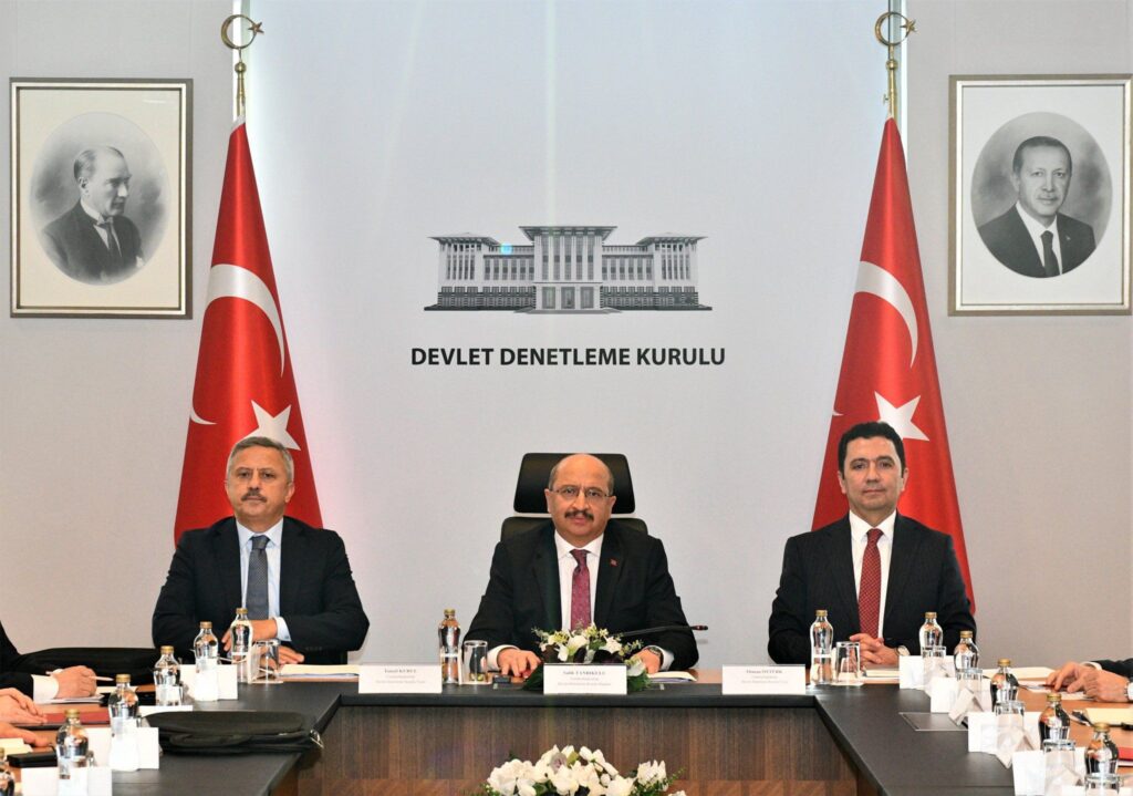 Faik Öztrak’tan Ddk Fon Soruşturmasına “Çıkar Çatışması” Uyarısı Faik öztrak’tan ddk fon soruşturmasına “çıkar çatışması” uyarısı
