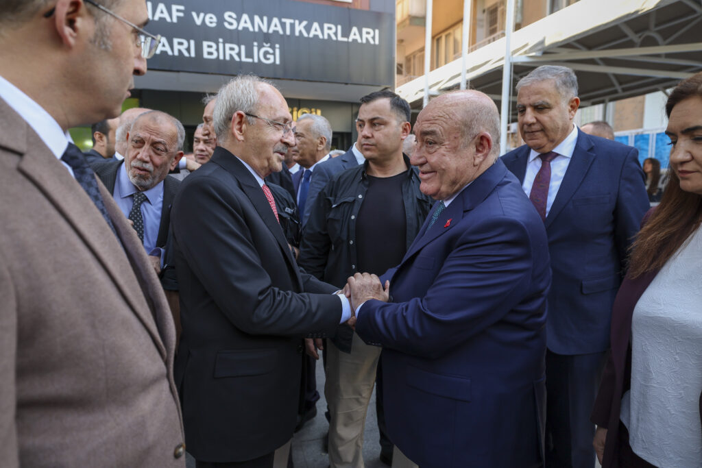 Kılıçdaroğlu’ndan Esnaf Bakanlığı Çağrısı Kılıçdaroğlu’ndan esnaf bakanlığı çağrısı