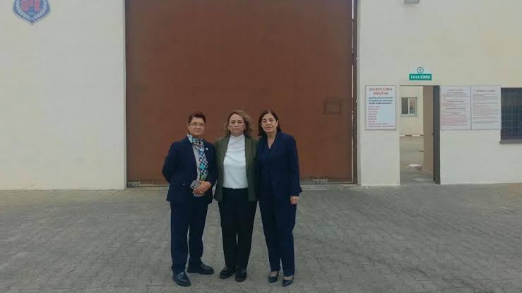 Chp’li Heyetten Tutuklu Belediye Başkanlarına Ziyaret Images 25